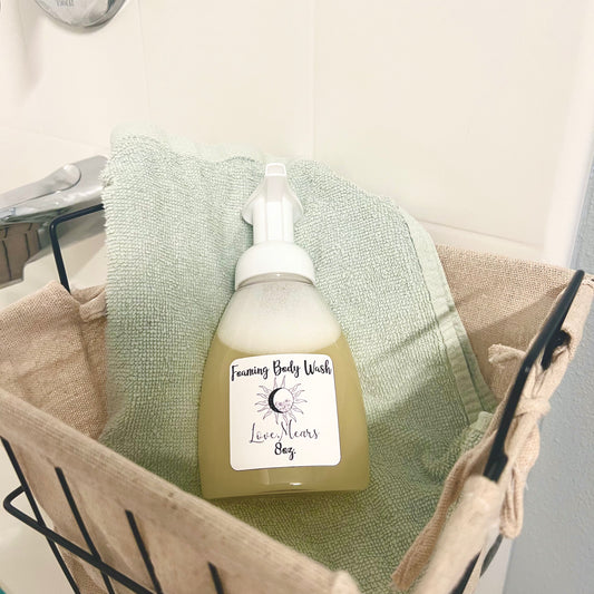 Year Round Fragranced Foaming Body Wash